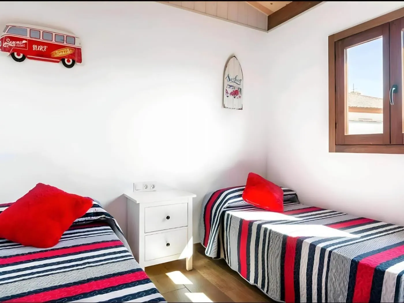 Bungalow Para Familias Y Parejas 카디스 캠프장
